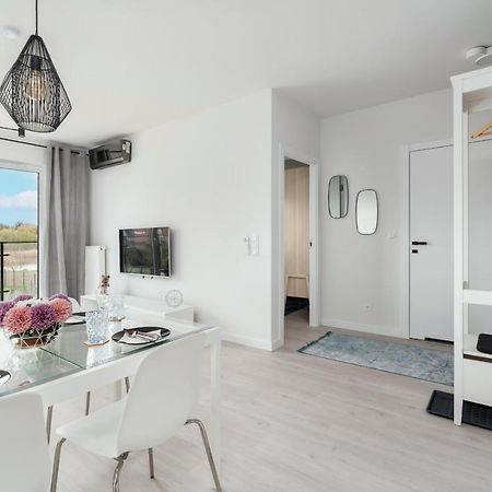 Stara Cegielnia Lake View Apartment By Renters Prestige 波兹南 外观 照片